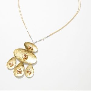 Anthropologie raindrop pendant necklace